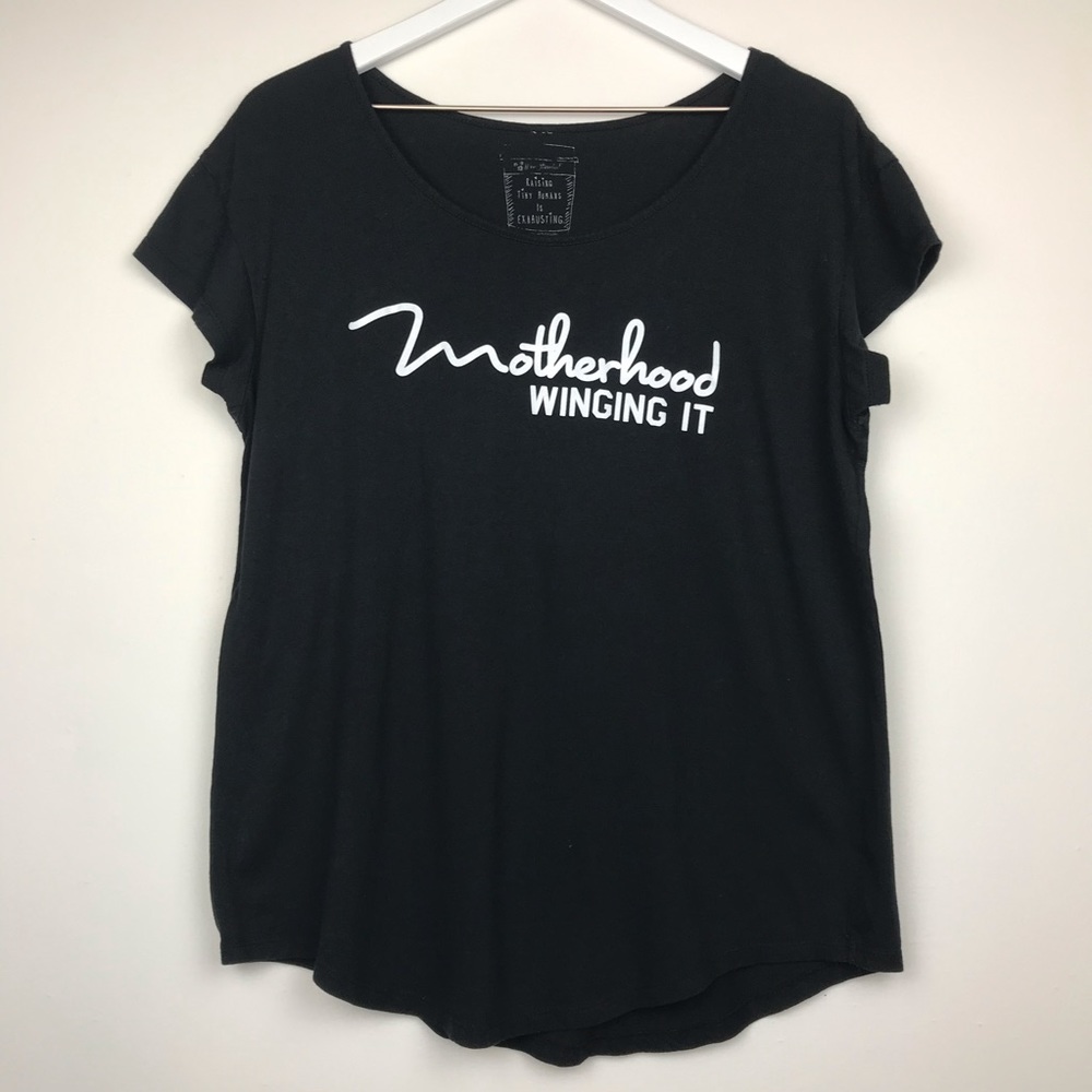 Mom Culture Motherhood Winging It Short Sleeve Tee